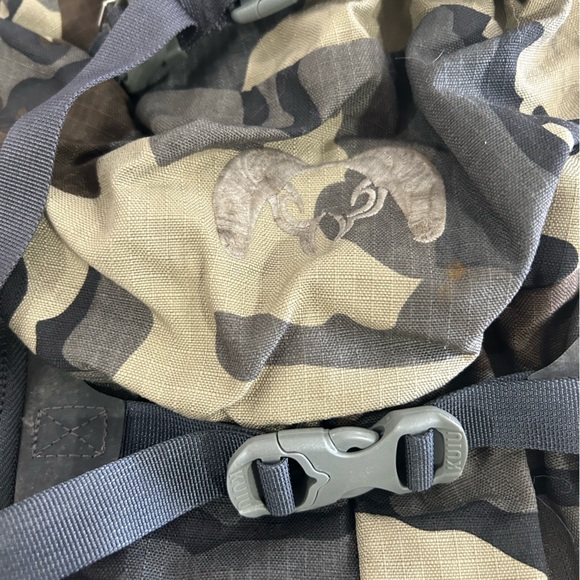 Kuiu Backpack - Picture 2 of 4